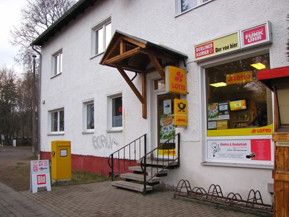 Postfiliale, Karl-Marx-Straße 11